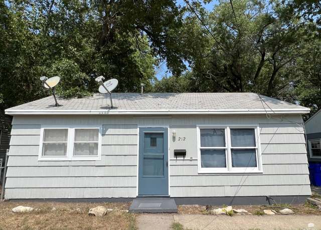 Property at 212 E 17th St, Junction City, KS 66441, 3 beds, 1 bath