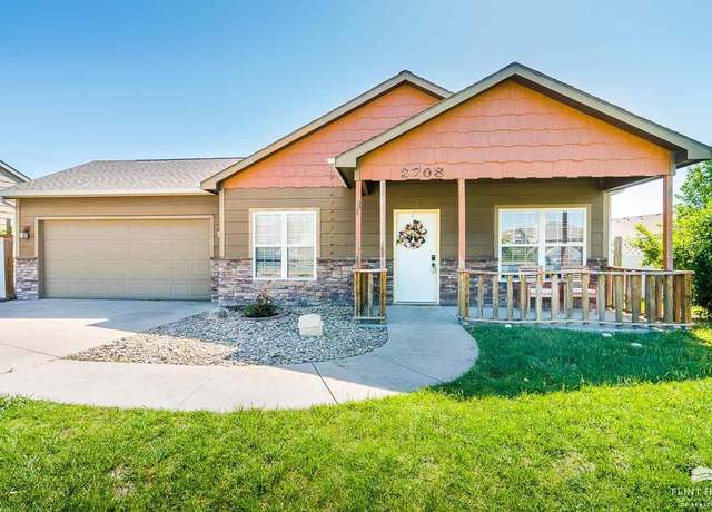 Property at 2708 Donna's Way Way, Manhattan, KS 66502, 3 beds, 2 baths