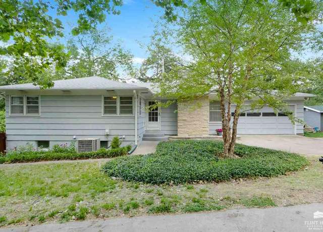 Property at 2014 Meadowmere Ct, Manhattan, KS 66502, 5 beds, 2 baths