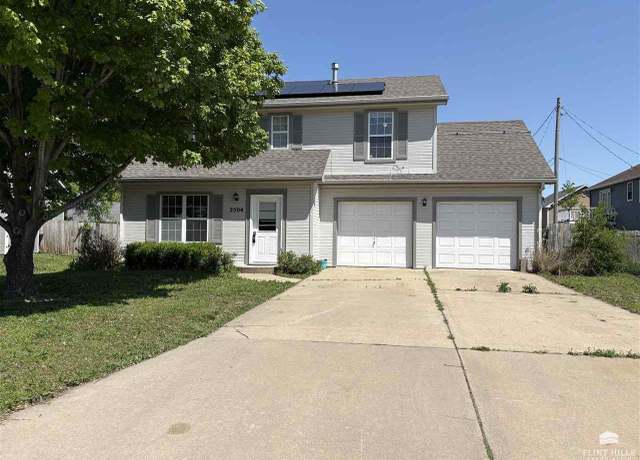 Property at 2504 Charolais Ln, Manhattan, KS 66502, 4 beds, 2 baths