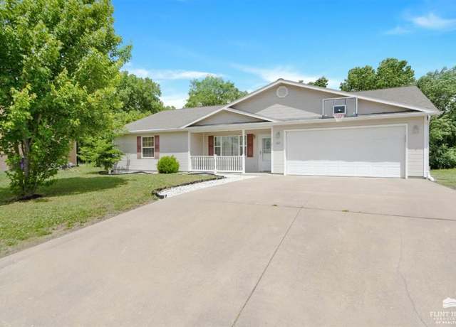 Property at 205 Hackberry Ave. Ave, Manhattan, KS 66502, 3 beds, 2 baths