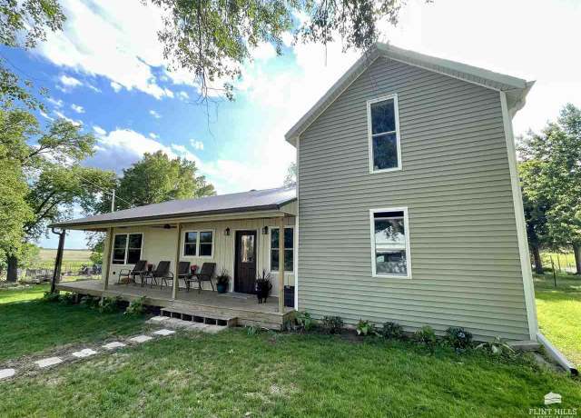 Property at 1982 3400 Ave, Chapman, KS 67431, 4 beds, 2.5 baths