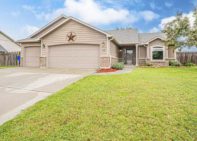 Property at 1117 Coyote Dr, Junction City, KS 66441, 3 beds, 2 baths