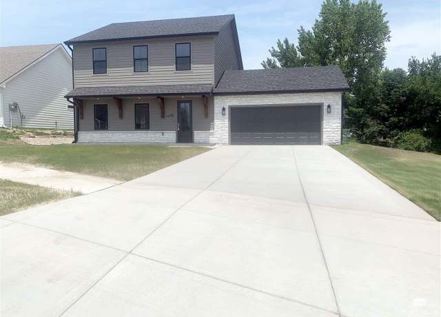 Property at 4102 Scenic Xing, Manhattan, KS 66503, 4 beds, 2.5 baths
