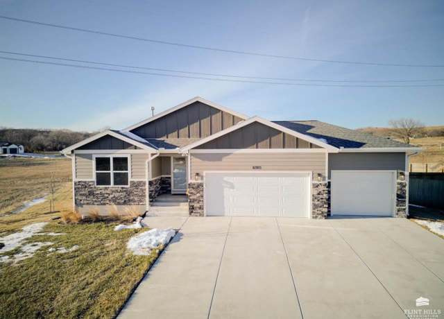Property at 8393 Zacs Ct, Manhattan, KS 66502, 5 beds, 3 baths