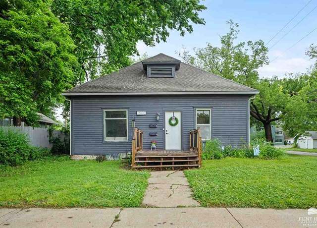 Property at 1500 Houston St, Manhattan, KS 66502, 4 beds, 2 baths