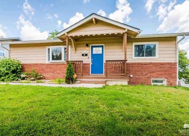 Property at 1507 Johnson Dr, Junction City, KS 66441, 4 beds, 2 baths