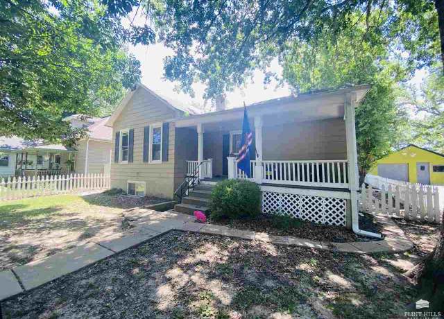 Property at 1317 Houston St, Manhattan, KS 66502, 3 beds, 2 baths