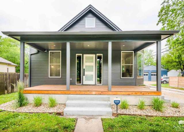 Property at 314 S Manhattan Ave, Manhattan, KS 66502, 4 beds, 3.5 baths
