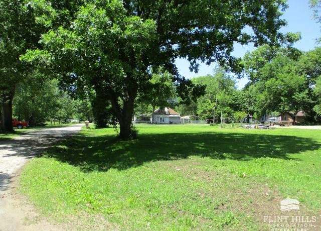 Property at 1014 Guston St, Council Grove, KS 66846