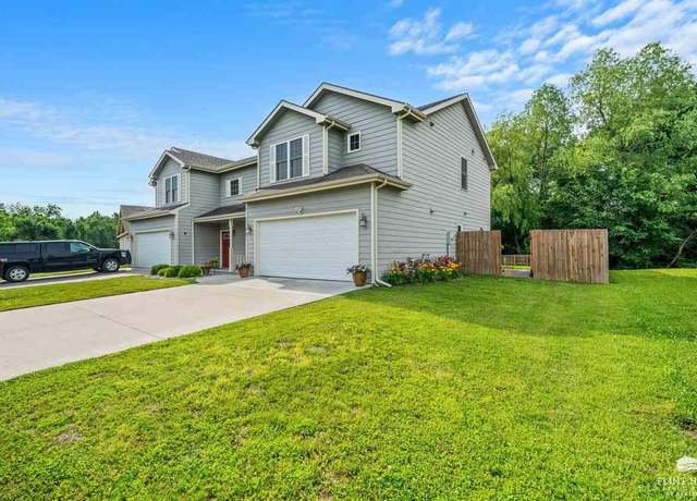 Property at 608 Highland Ridge Dr, Manhattan, KS 66503, 3 beds, 2.5 baths