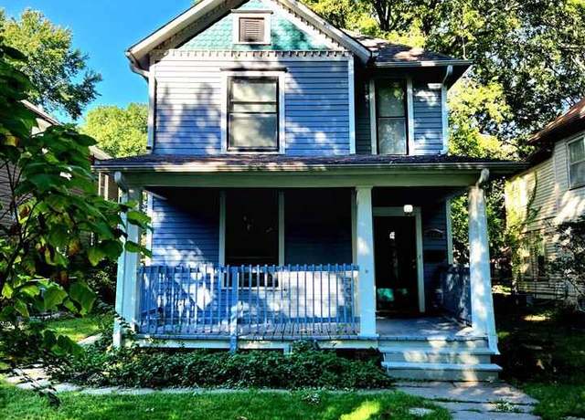 Property at 1111 SW Western Ave, Topeka, KS 66604, 3 beds, 1.5 baths