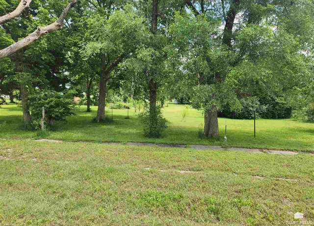 Property at 102 S F St, Herington, KS 67449
