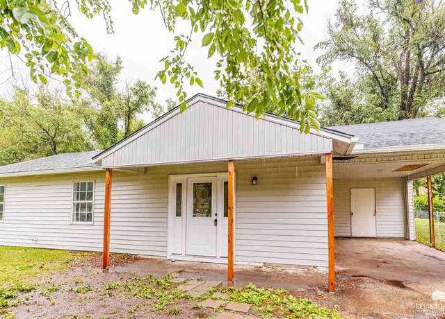 Property at 3560 SW Mayo Ave, Topeka, KS 66611, 3 beds, 1 bath