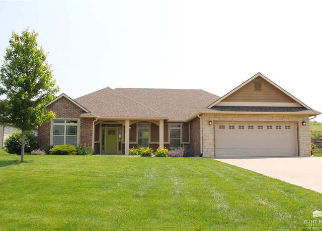 Property at 2816 Tobacco Rd, Manhattan, KS 66503, 3 beds, 2 baths