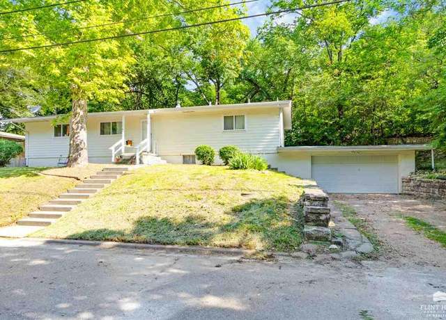 Property at 908 Claflin Rd, Manhattan, KS 66502, 4 beds, 2 baths
