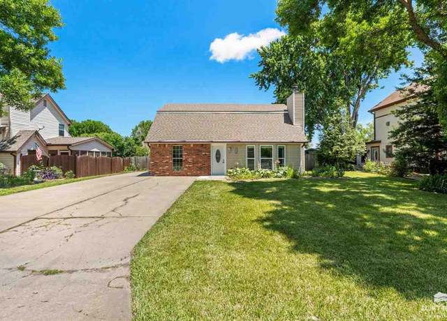 Property at 3216 Valleywood Dr, Manhattan, KS 66502, 4 beds, 2 baths