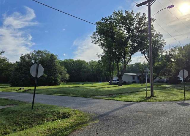 Property at 440 W 6th St, Solomon, KS 67480