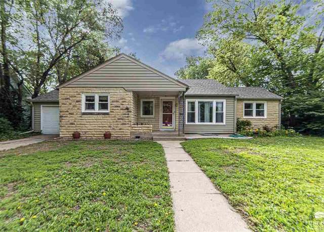 Property at 1107 N Olive St, Abilene, KS 67410, 4 beds, 2 baths