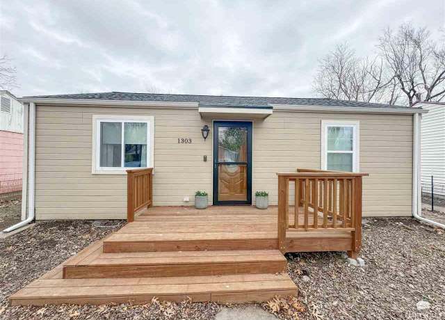 Property at 1303 N Eisenhower Dr, Junction City, KS 66441, 2 beds, 1 bath