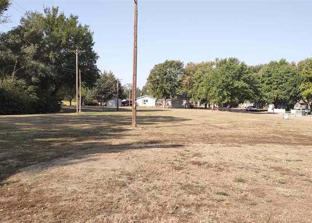 Property at 512 SE 6th St, Abilene, KS 67410