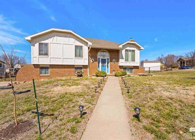 Property at 120 S Kaw Dr, Junction City, KS 66441, 3 beds, 2.5 baths