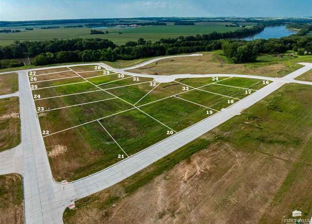 Property at 1903 Arbor Ln, Wamego, KS 66547