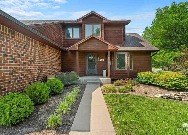 Property at 3401 Stonehenge Dr, Manhattan, KS 66503, 3 beds, 3.5 baths