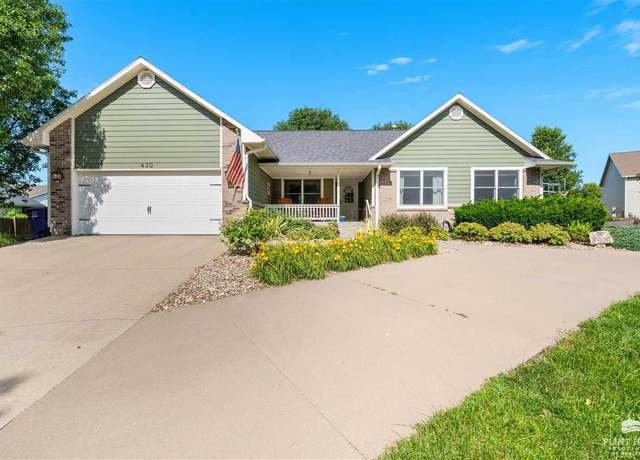 Property at 430 Warner Park Rd, Manhattan, KS 66503, 4 beds, 3 baths