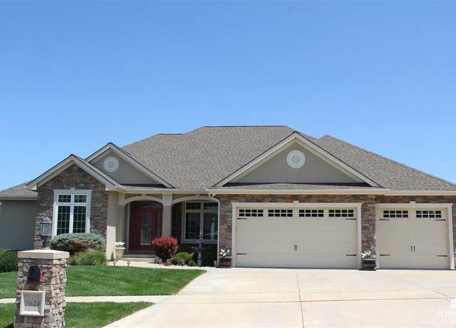 Property at 3624 Hawthorne Woods Ter, Manhattan, KS 66503, 6 beds, 4.5 baths