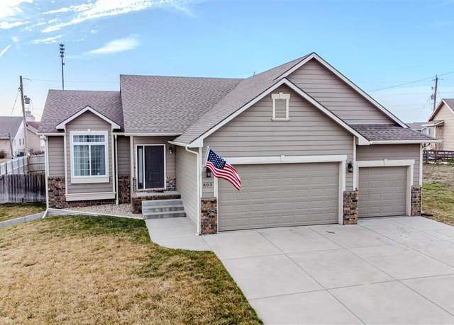 Property at 803 Linden Ct, Wakefield, KS 67487, 4 beds, 3 baths