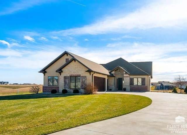 Property at 5221 Macleod Dr, Manhattan, KS 66503, 5 beds, 4 baths