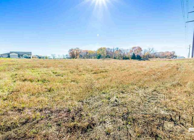 Property at 8392 Zacs Ct, Manhattan, KS 66502