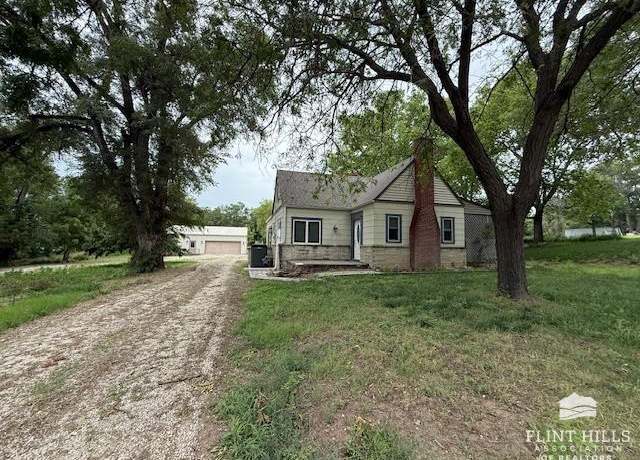 Property at 2177 Fawn Rd, Abilene, KS 67410, 3 beds, 1 bath