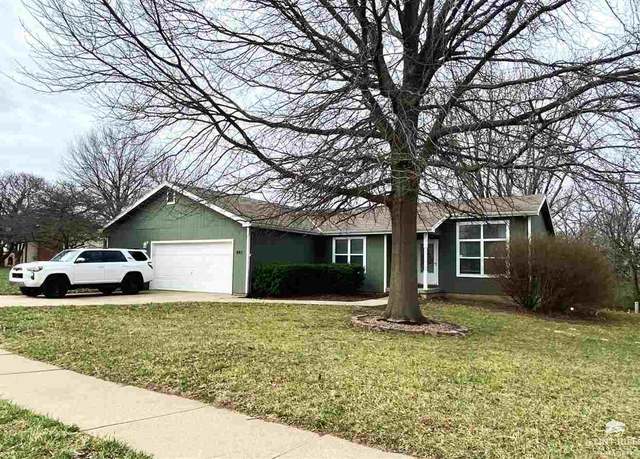 Property at 841 Davis Dr, Manhattan, KS 66502, 3 beds, 2 baths