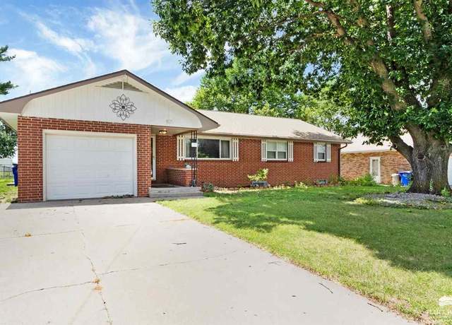 Property at 857 Cypress St, Junction City, KS 66441, 4 beds, 3 baths