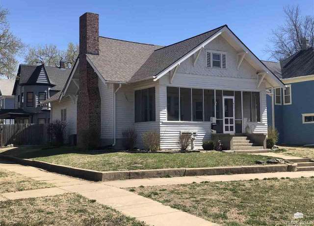 Property at 911 N Cedar St, Abilene, KS 67410, 3 beds, 1.5 baths
