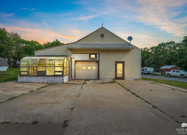 Property at 410 Main St, Westmoreland, KS 66549, 1 bed, 1 bath