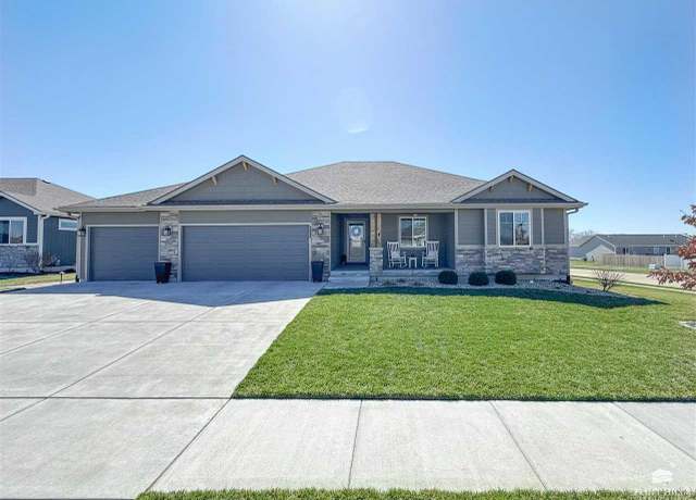 Property at 8698 Kinzie Jos Way, Manhattan, KS 66502, 5 beds, 3 baths