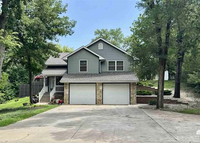 Property at 404 Juniper St, Wakefield, KS 67487, 3 beds, 3 baths