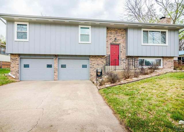 Property at 3504 Musil Dr, Manhattan, KS 66502, 3 beds, 2.5 baths