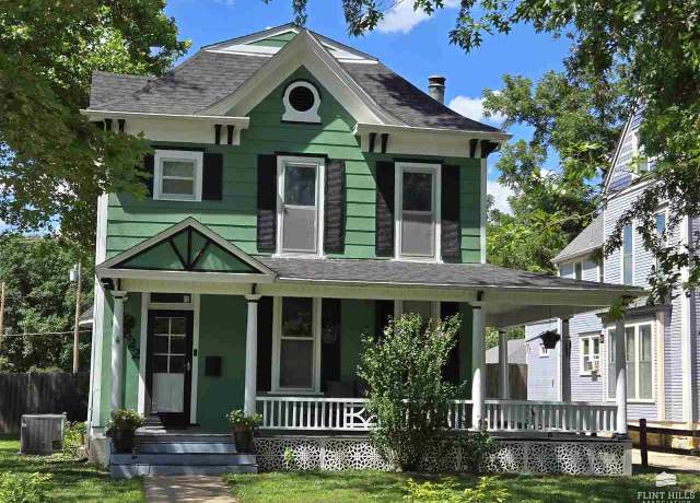 Property at 822 NW 3rd St, Abilene, KS 67410, 3 beds, 2 baths