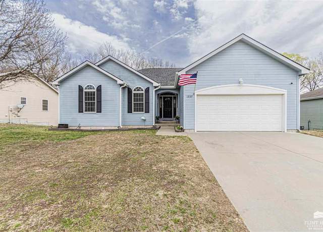 Property at 1337 Overbrooke Dr, Junction City, KS 66441, 4 beds, 3 baths