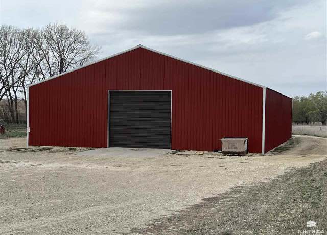 Property at 1331 16th Rd, Clay Center, KS 67432