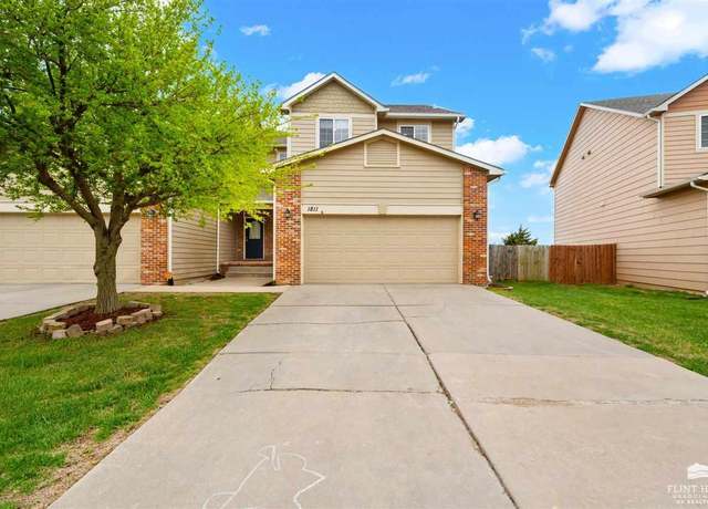 Property at 1811 Lydia Ln, Junction City, KS 66441, 3 beds, 2.5 baths