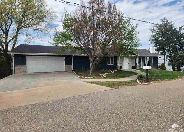 Property at 5613 High Mdw, Manhattan, KS 66503, 3 beds, 3 baths