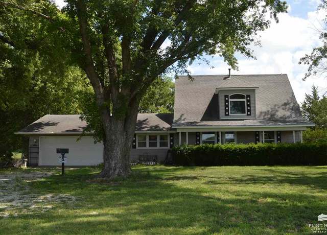 Property at 1593 Broughton Rd, Clay Center, KS 67432, 4 beds, 2 baths