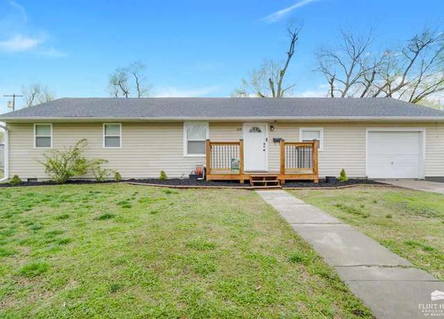 Property at 1628 N Madison St, Junction City, KS 66441, 3 beds, 2 baths