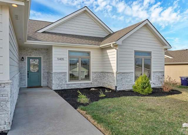 Property at 5405 Holden Ct, Manhattan, KS 66503, 3 beds, 2 baths