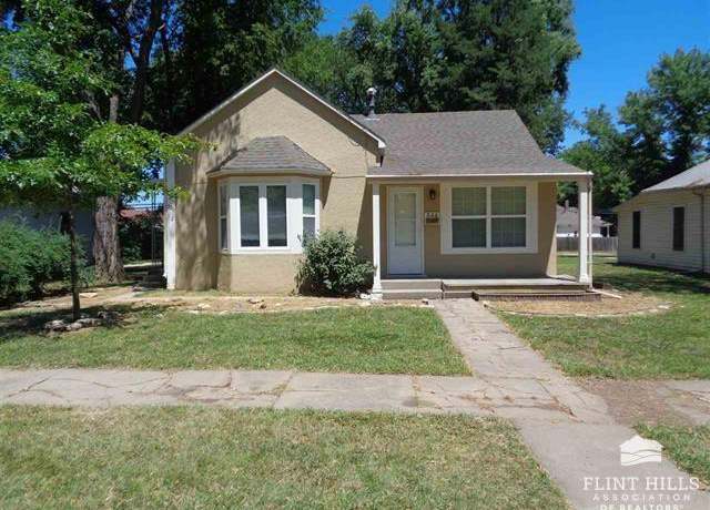 Property at 526 W 4th St, Junction City, KS 66441, 2 beds, 2 baths